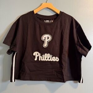 Pro Standard Philadelphia Phillies Women’s Pearl Cropped Shirt